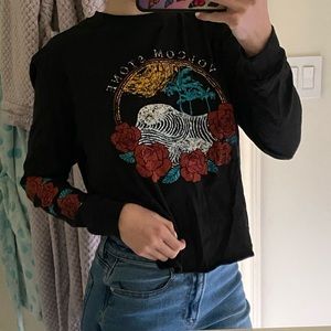 Long sleeve cropped tee